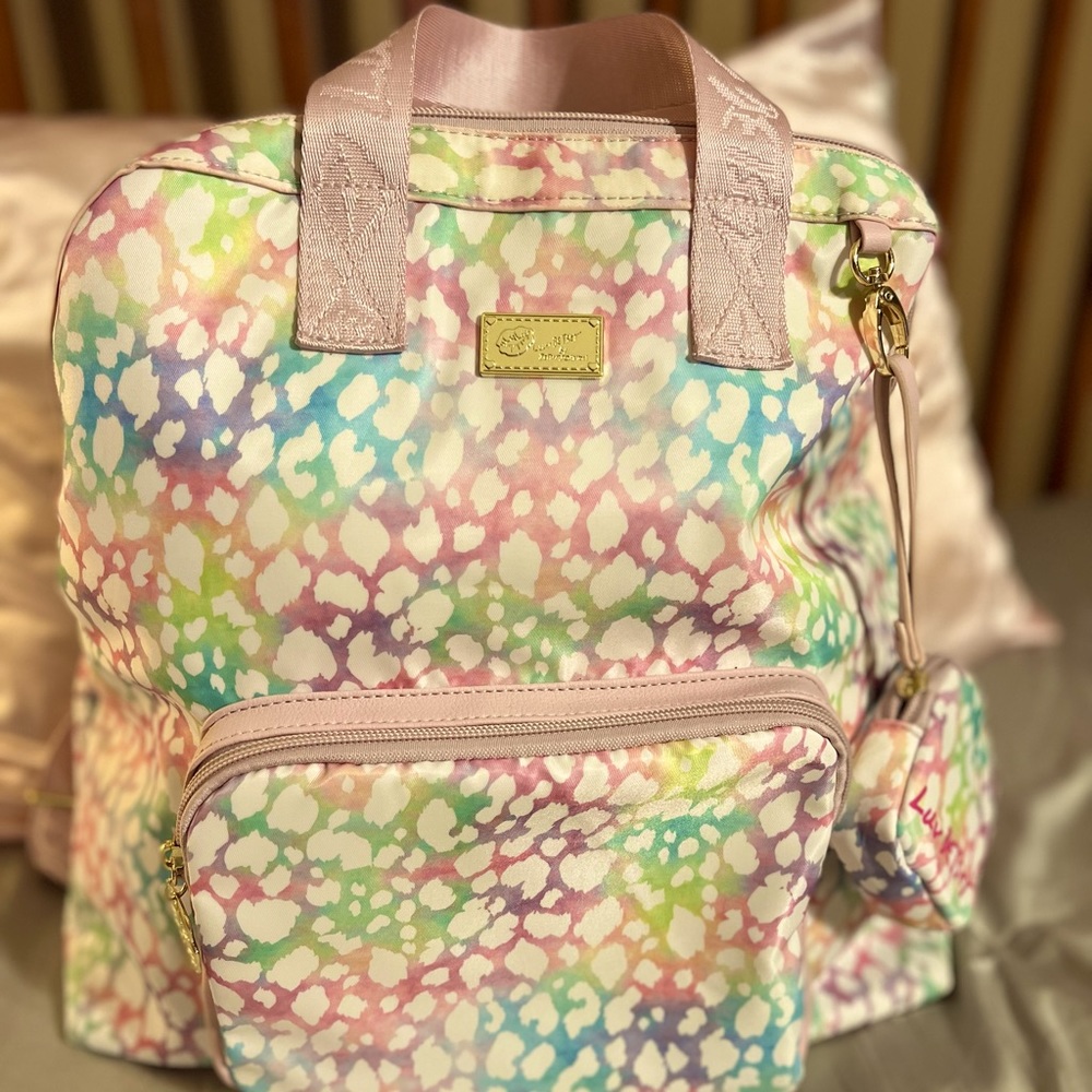 💕🌼 Luv Betsy Johnson Quilted Backpack